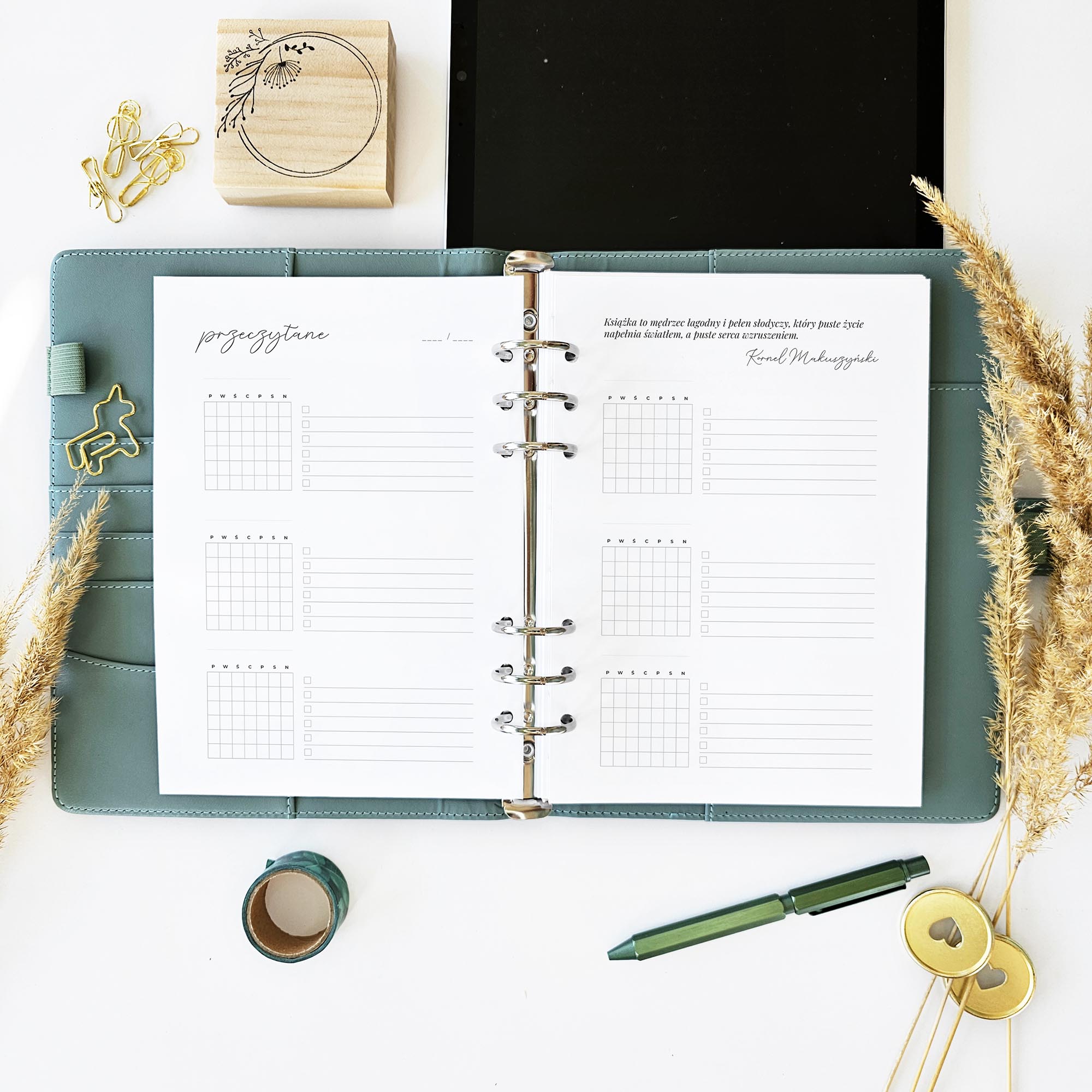 planer czytania - ksiazki w miesiacu