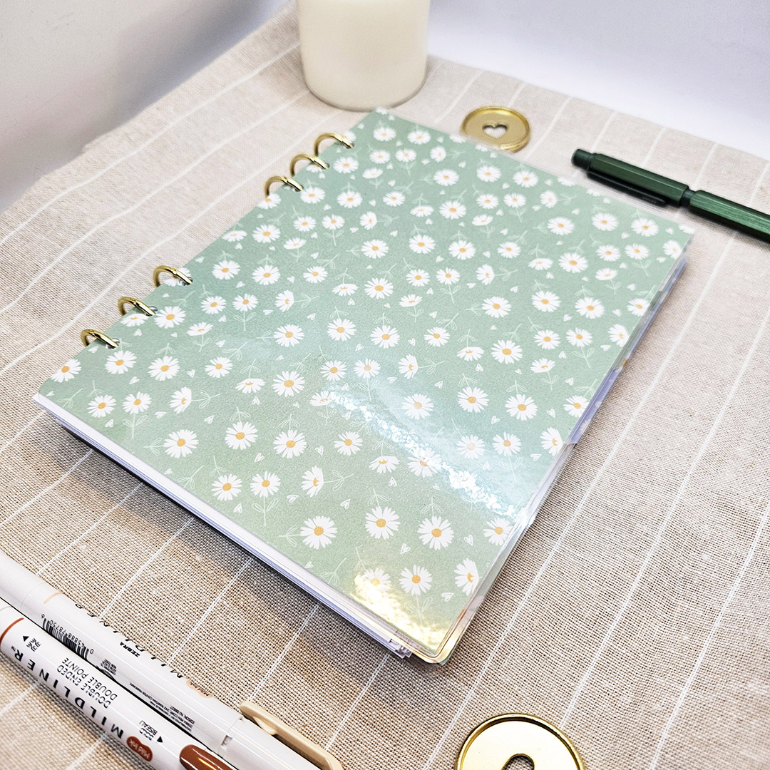 planer-2026-stokrotki-w-pastelach